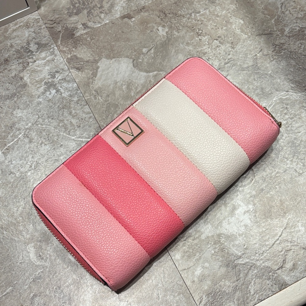 Victorias Secret Wallet